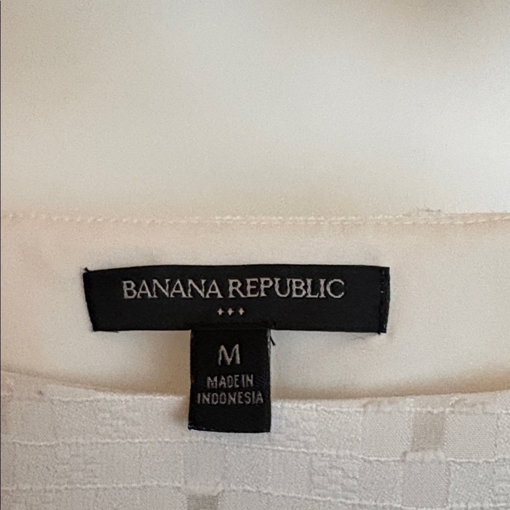 Banana Republic top - Picture 2 of 4